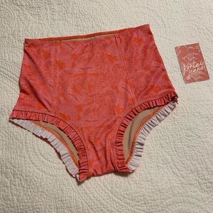 Kortni Jeane all ruffled up bottoms